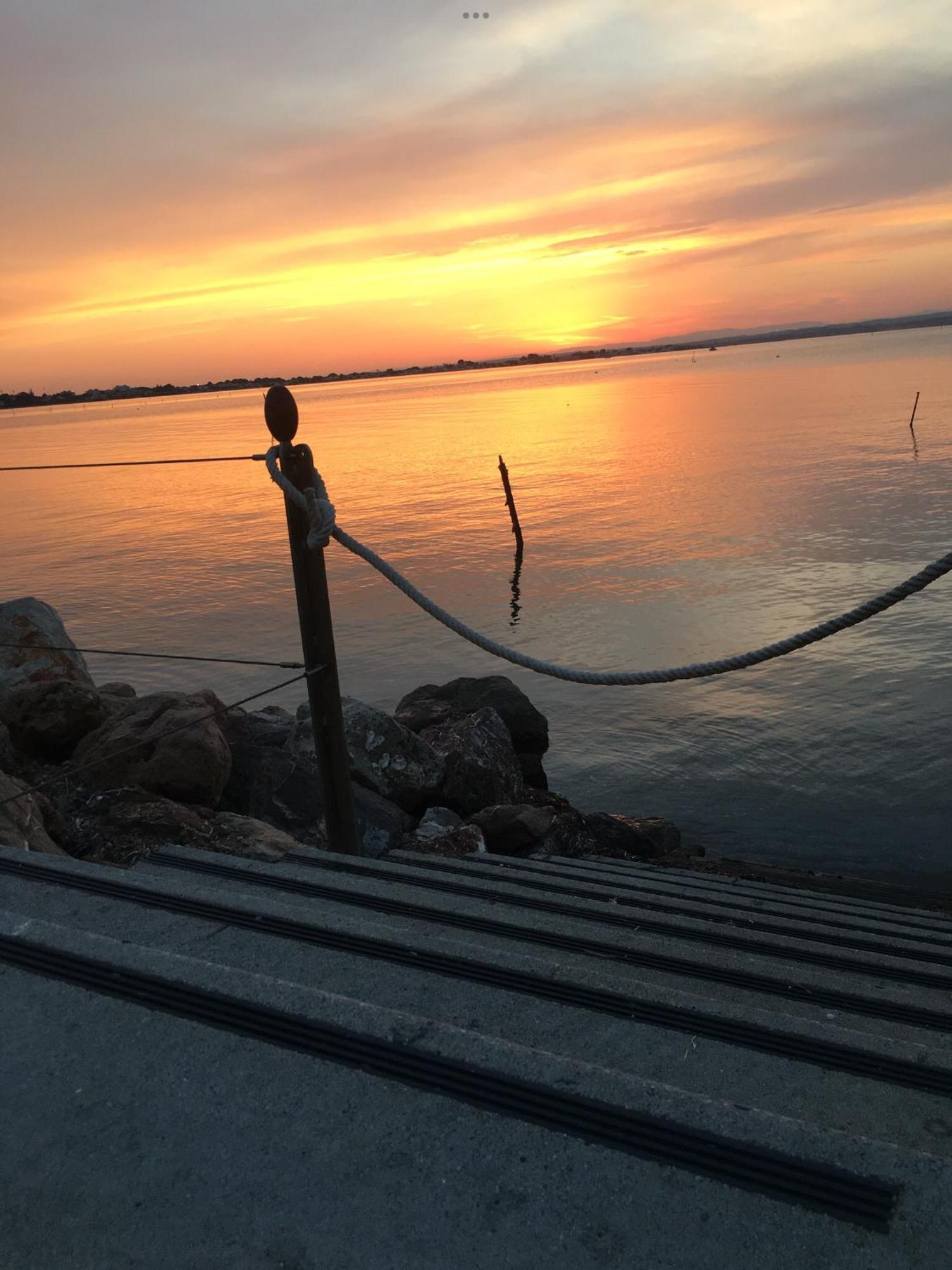 Les Pieds Dans L'Eau Bed & Breakfast Sete Luaran gambar